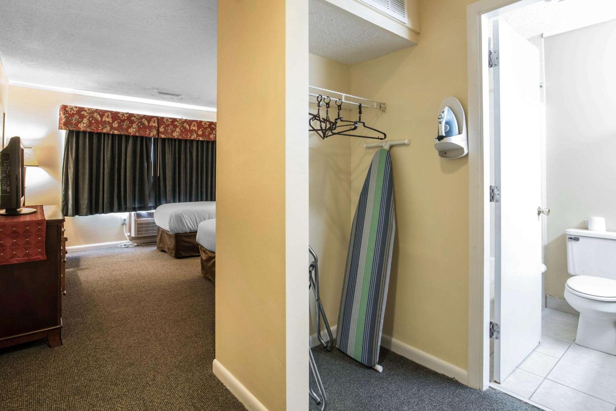 Tiltonlodge Inn & Suites Luaran gambar