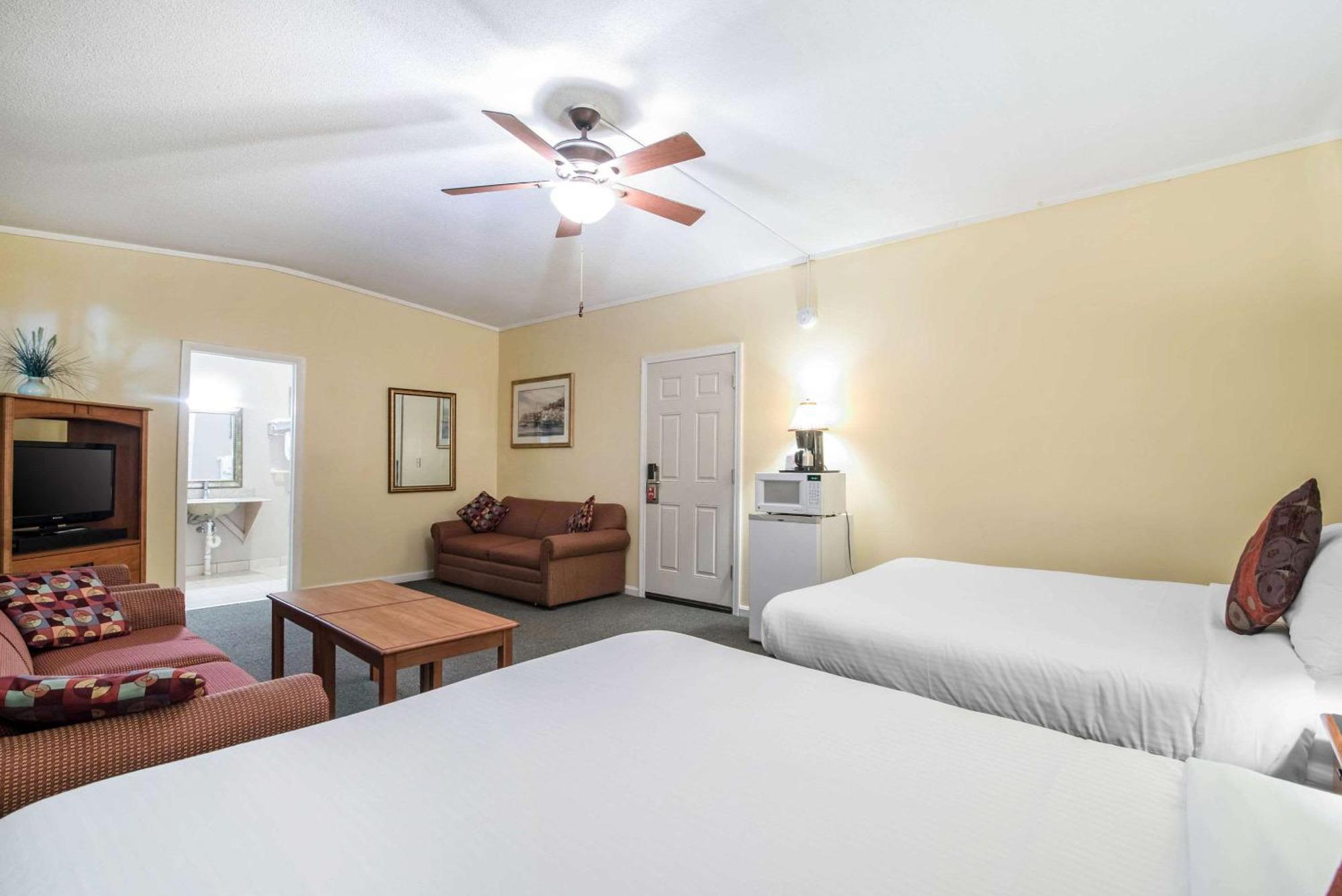 Tiltonlodge Inn & Suites Luaran gambar