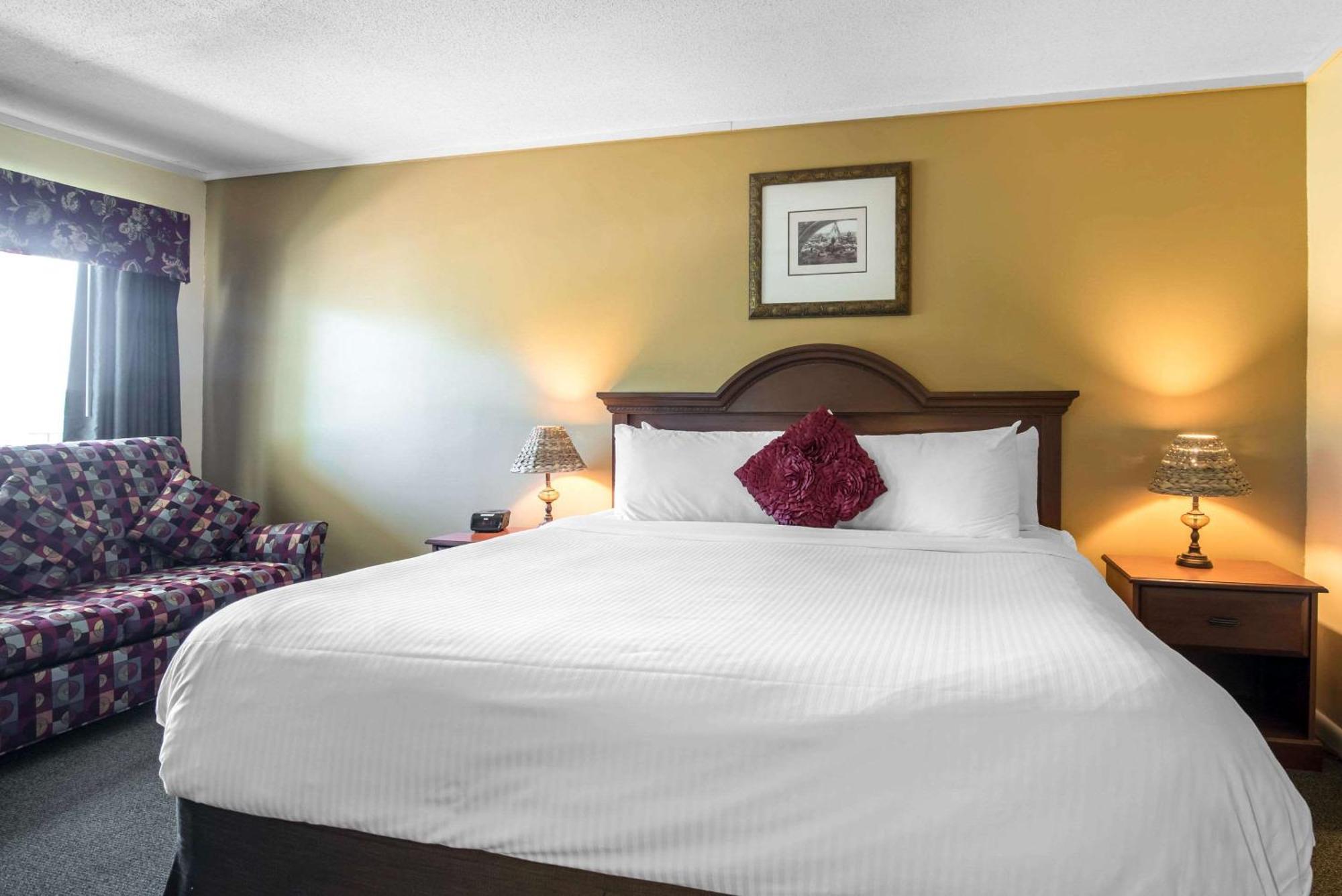 Tiltonlodge Inn & Suites Luaran gambar