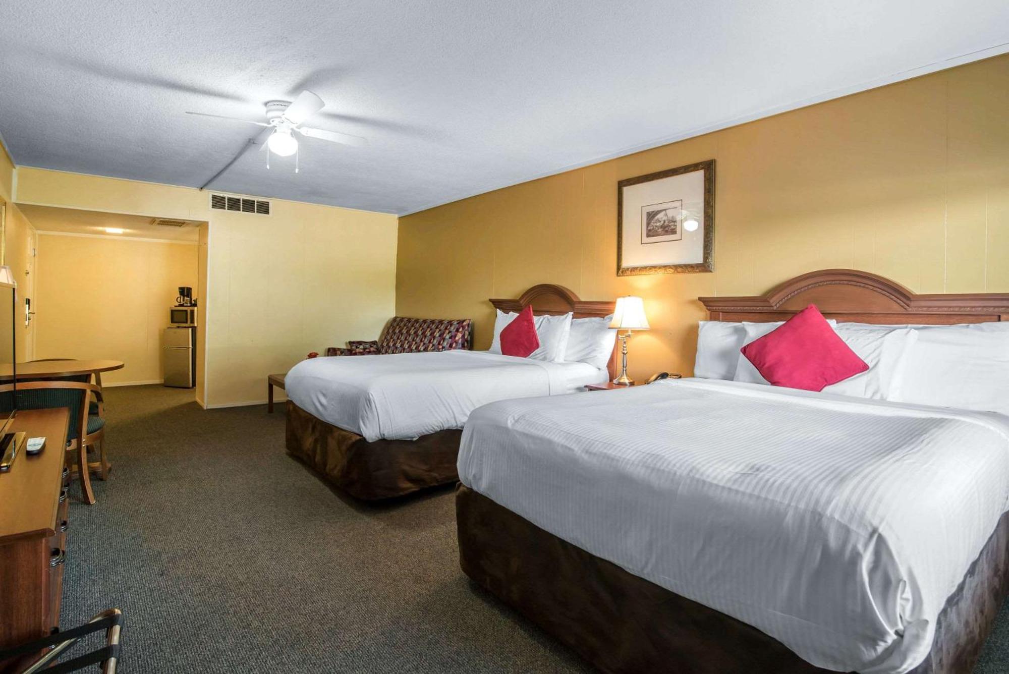 Tiltonlodge Inn & Suites Luaran gambar