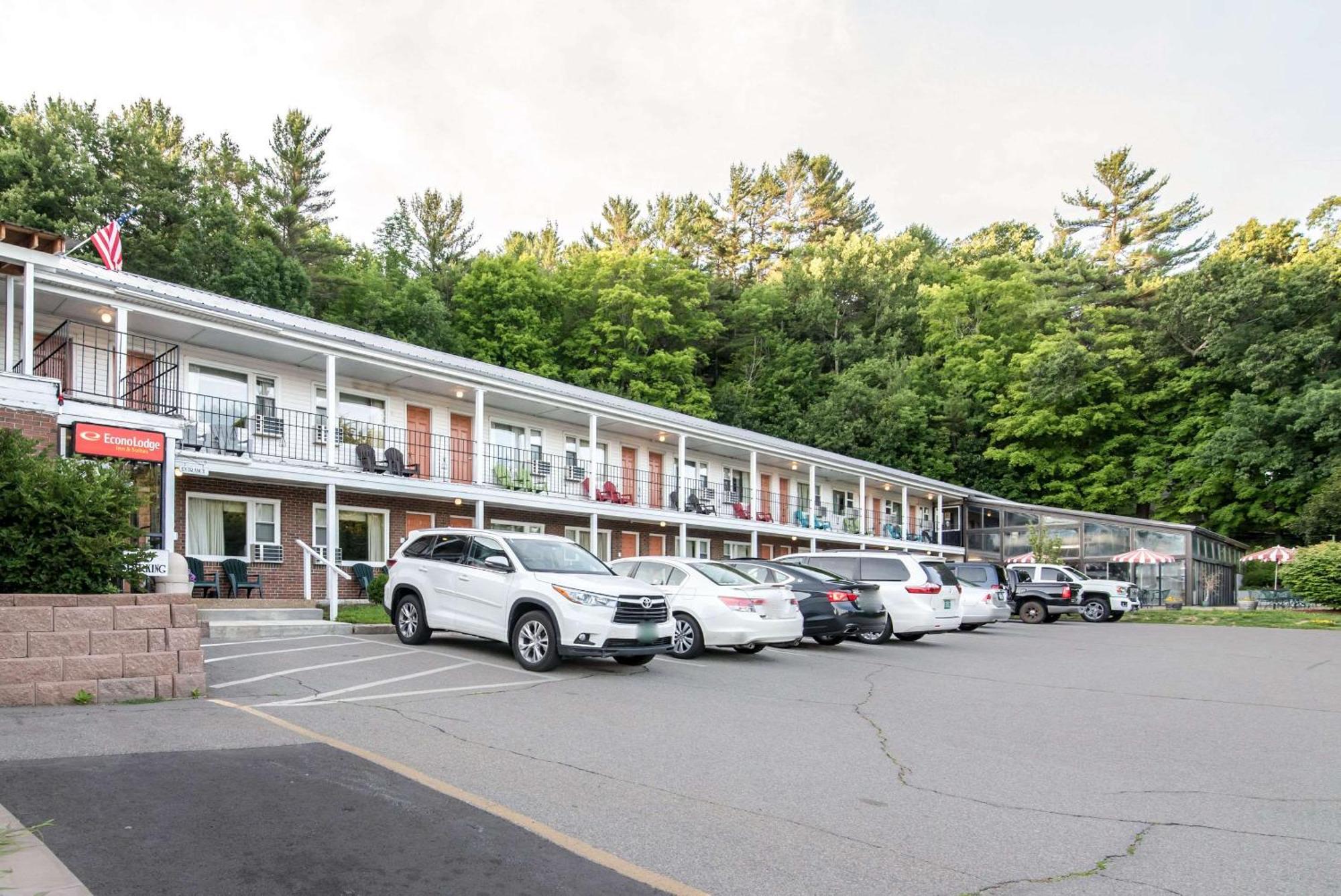 Tiltonlodge Inn & Suites Luaran gambar